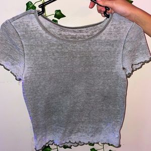 💚🤍AE green distressed crop top